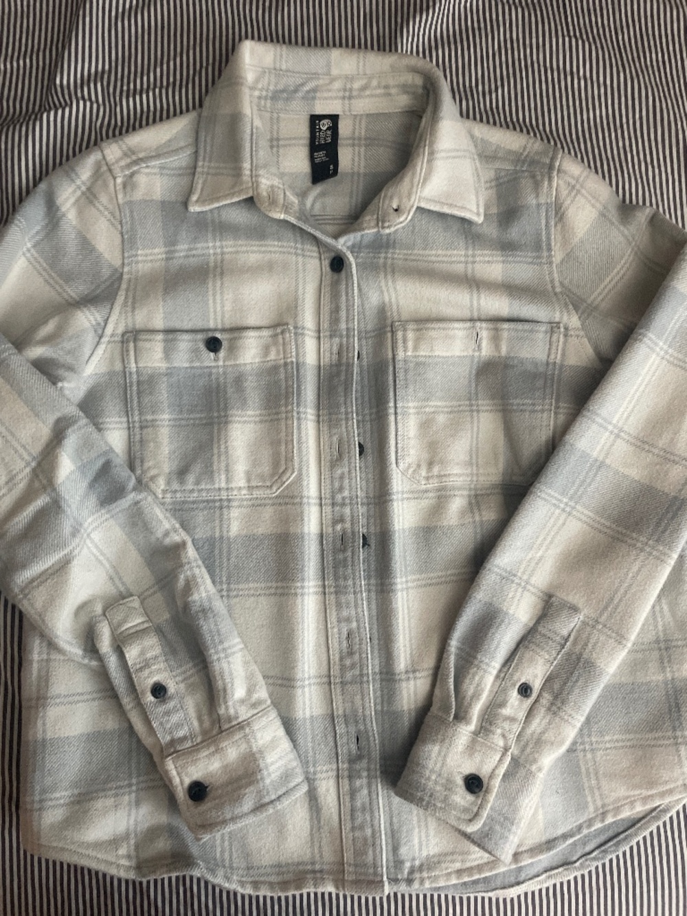 Mountain hardwear shacket